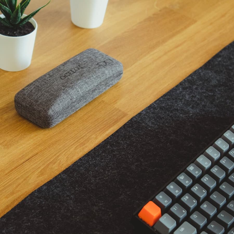 Ergonomic Mouse Pad with Wrist Rest